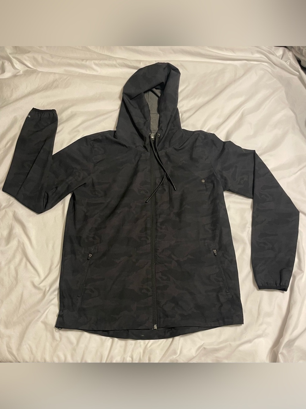 Vuori Outdoor Trainer Shell Hoodie Jacket Women Small Black Gray Camo Full Zip